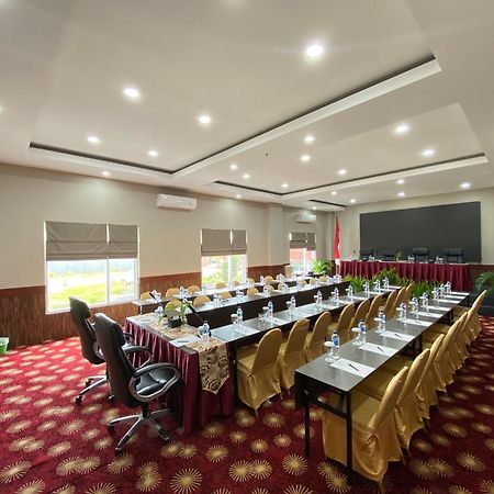 Vega Prime Hotel & Convention Соронг Экстерьер фото