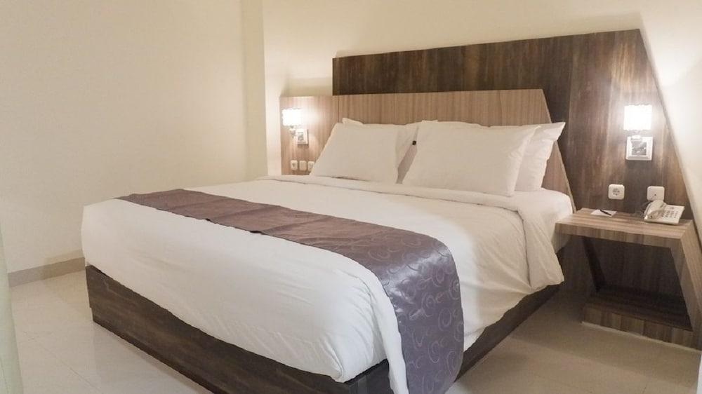 Vega Prime Hotel & Convention Соронг Экстерьер фото