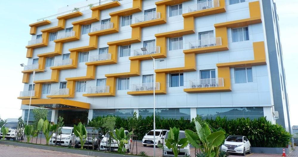 Vega Prime Hotel & Convention Соронг Экстерьер фото